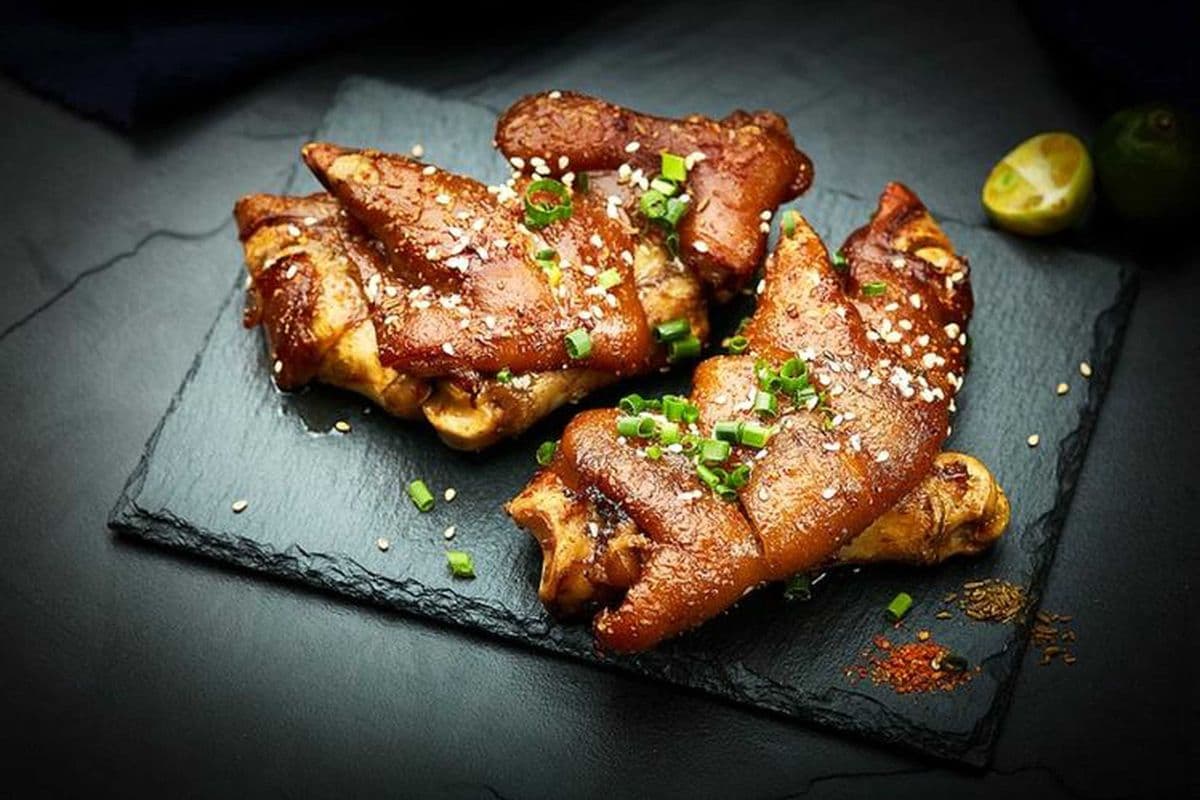 grilled pork knuckle 2 lb 烤猪蹄