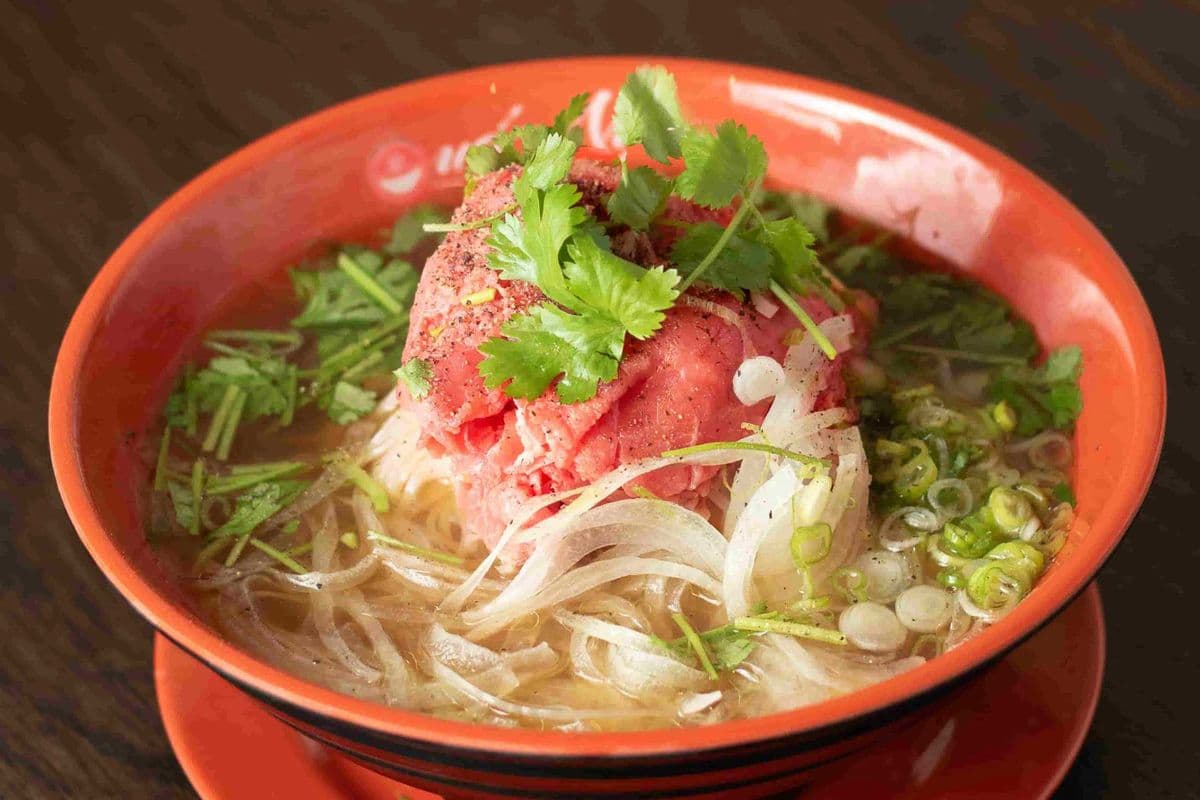 B3. Pho Sliced Beef Noodle Soup