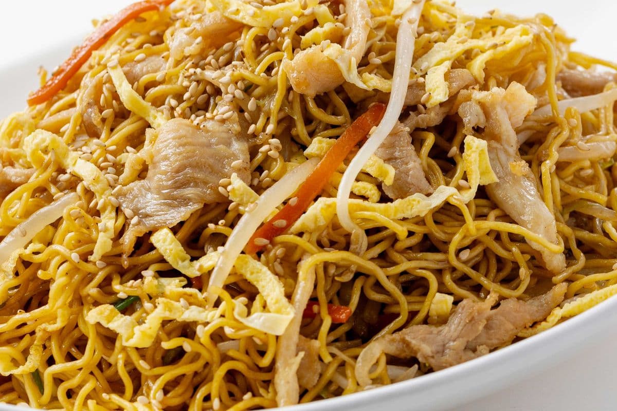 740.Chicken Chow Mein