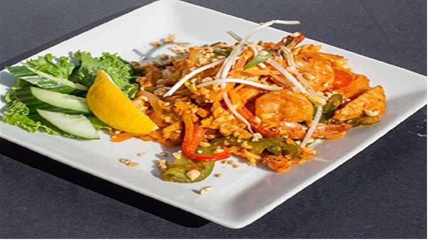 Chicken and Shrimp Pad Thai