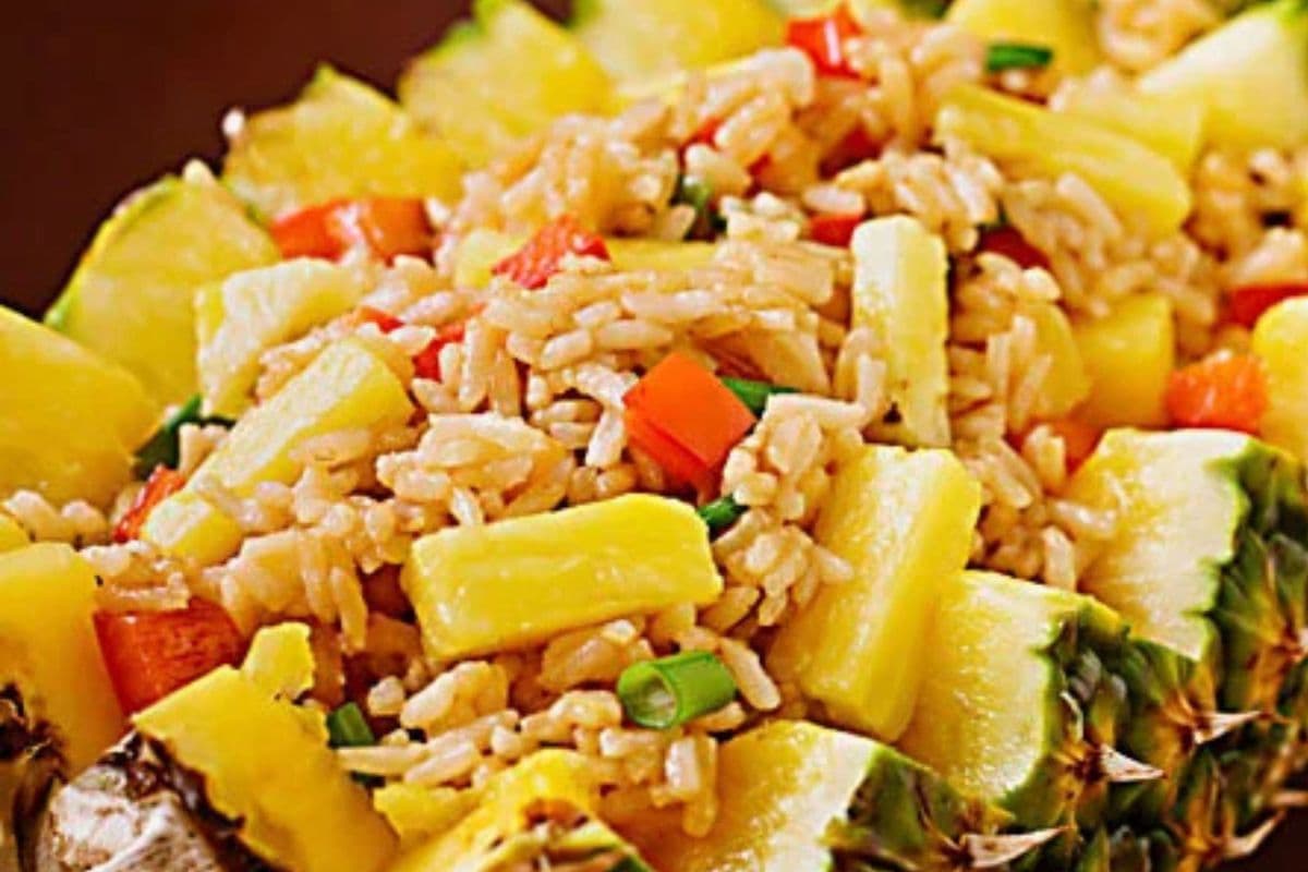 34. Pineapple Fried Rice(ข้าวผัดสัปรด)