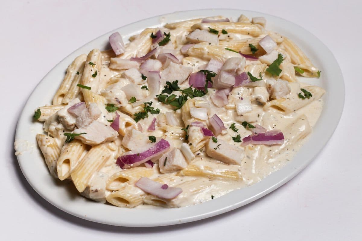 Penne Pasta with Alfredo Sauce