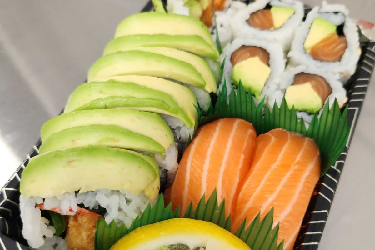 E3. Green Dragon Sushi Combo