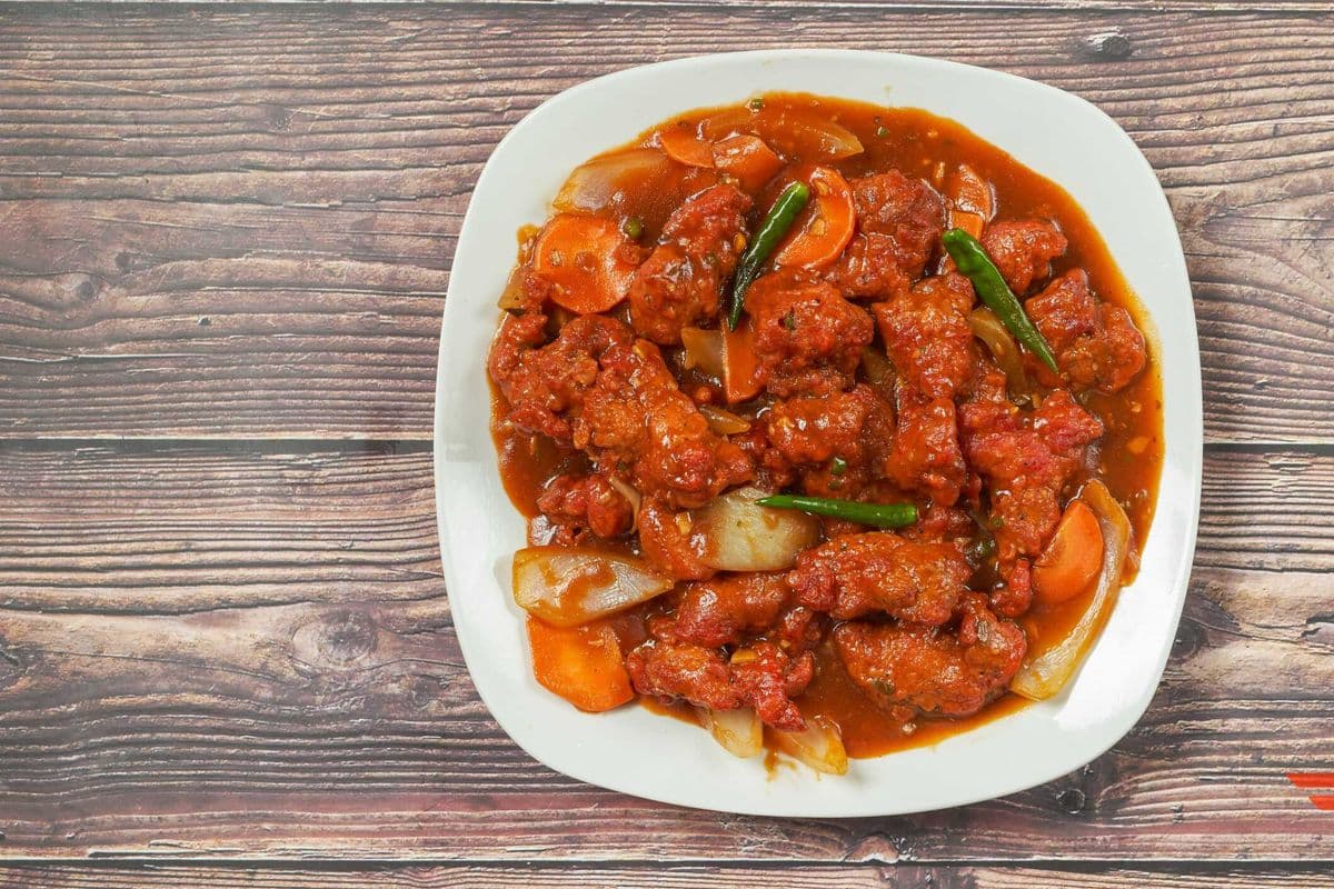 H7. Hakka Chilli Chicken
