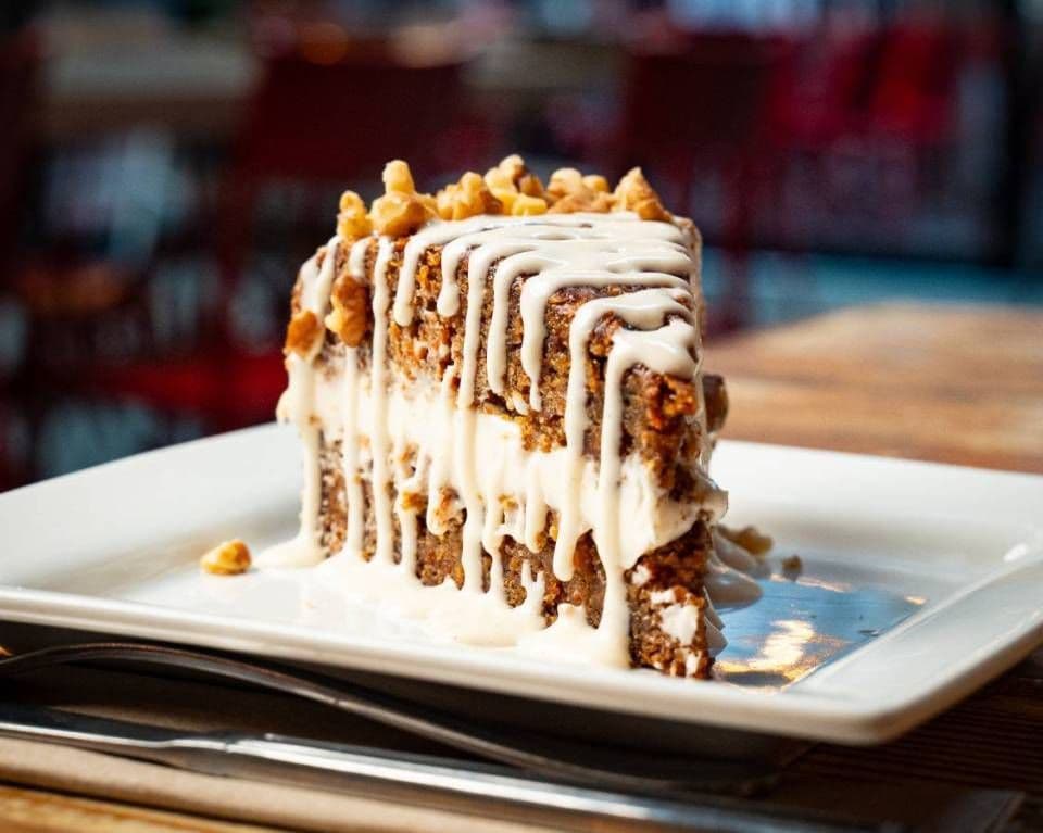 Cream Cheez Glazed Carrot Cake ◊‡