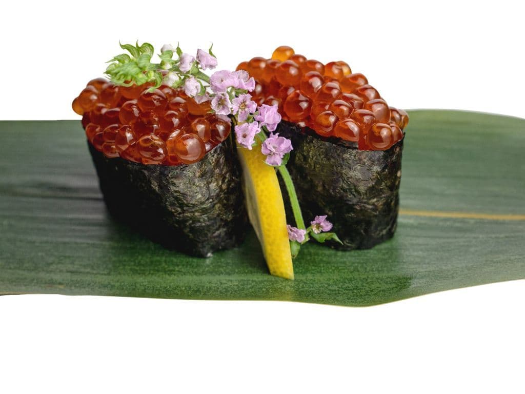 Ikura Sushi (2pcs)