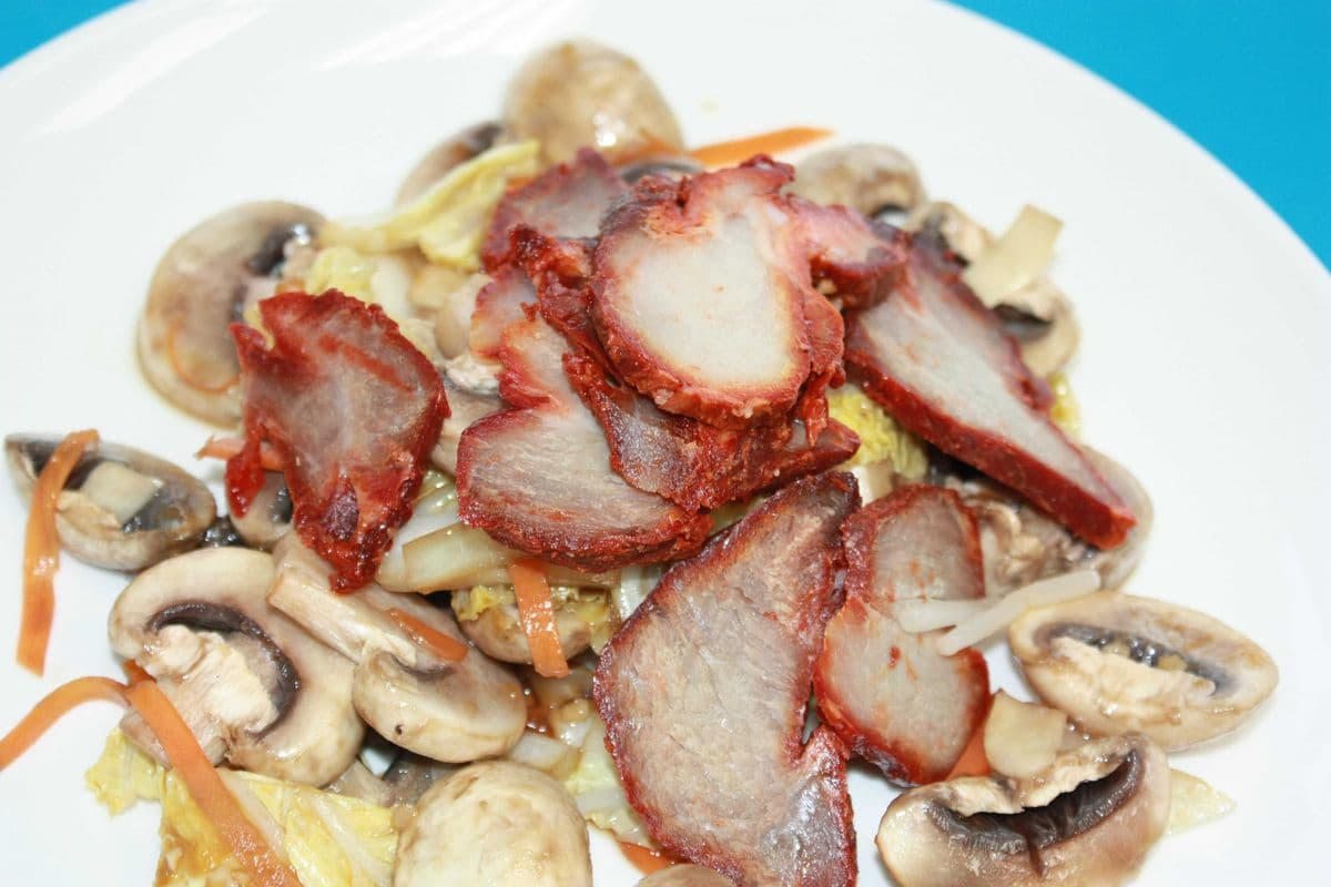 Roast Pork with Fresh Mushroom