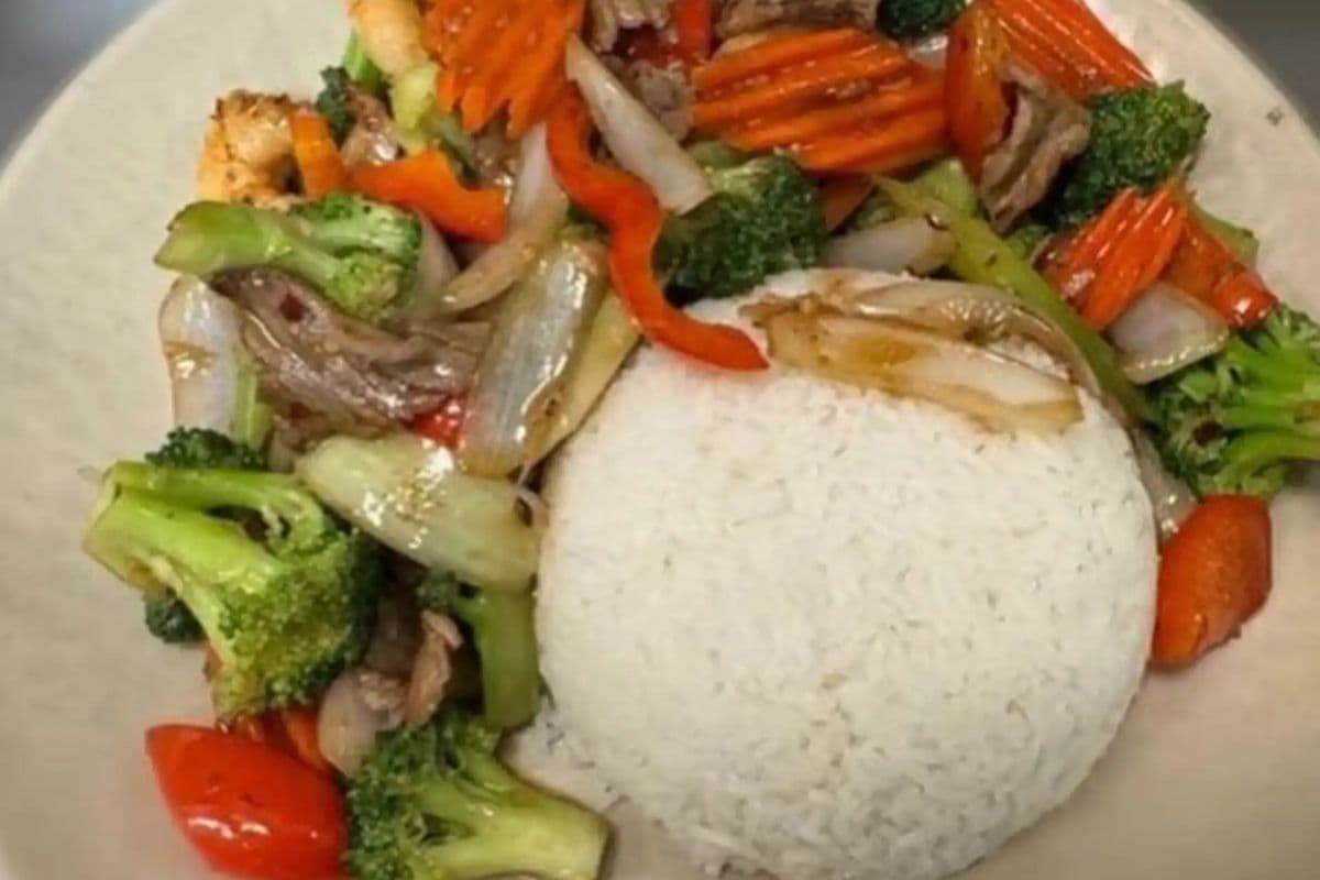 55. Stir-Fried Beef, Shrimp with Mixed Vegetables on Steamed Rice