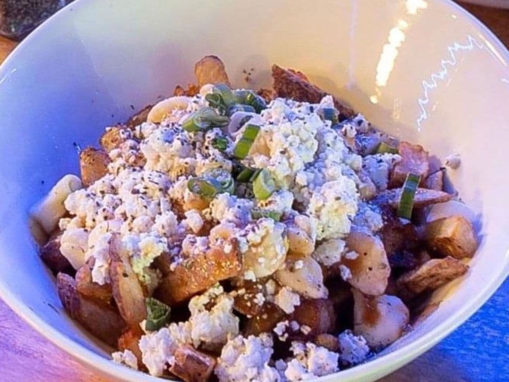 *ZEUS POUTINE