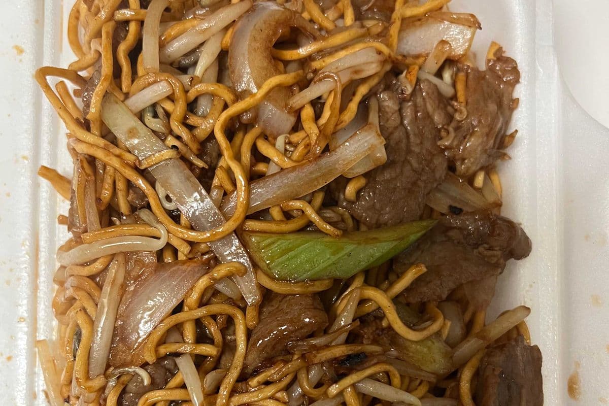 38. Beef Chow Mein
