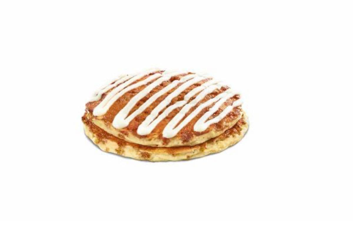 CINNAMON ROLL PANCAKES (520 Cal)