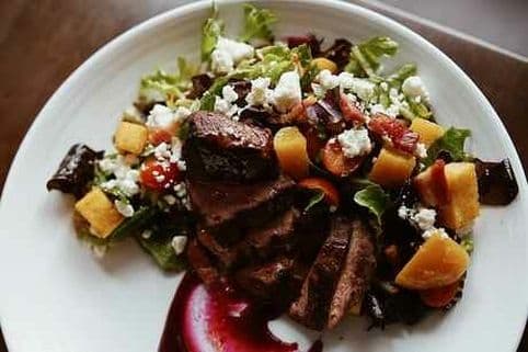 BEET & STEAK SALAD