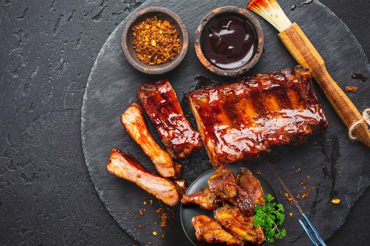 Smoked Pork Ribs and Wings Platter