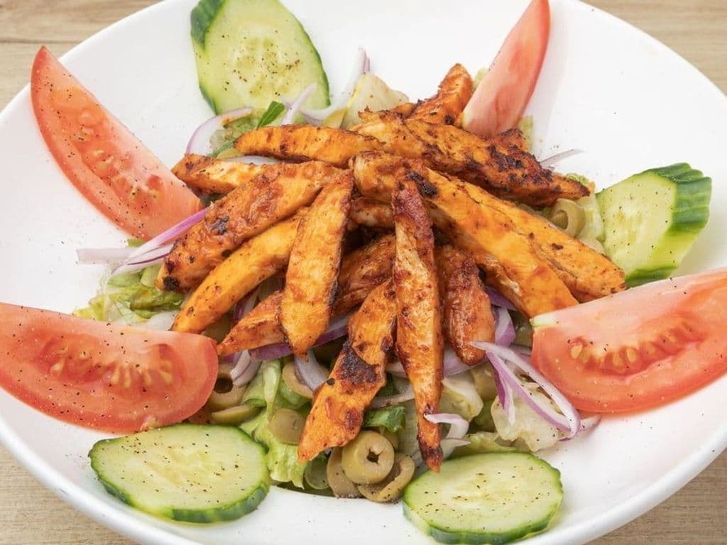 Salade au poulet au charbon / Charcoal Chicken Salad