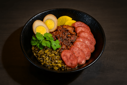 Taiwanese Sausage w/ Marinated Pork on Rice / 香腸滷肉飯