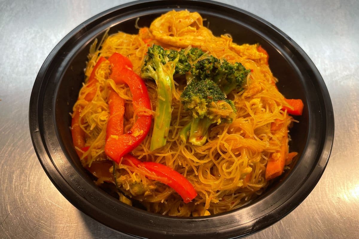 Yellow Noodle Stir Fry