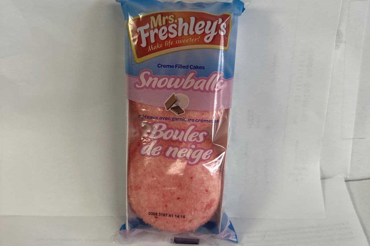 Mrs Freshleys Snowballs (120gm) (410 Cal)