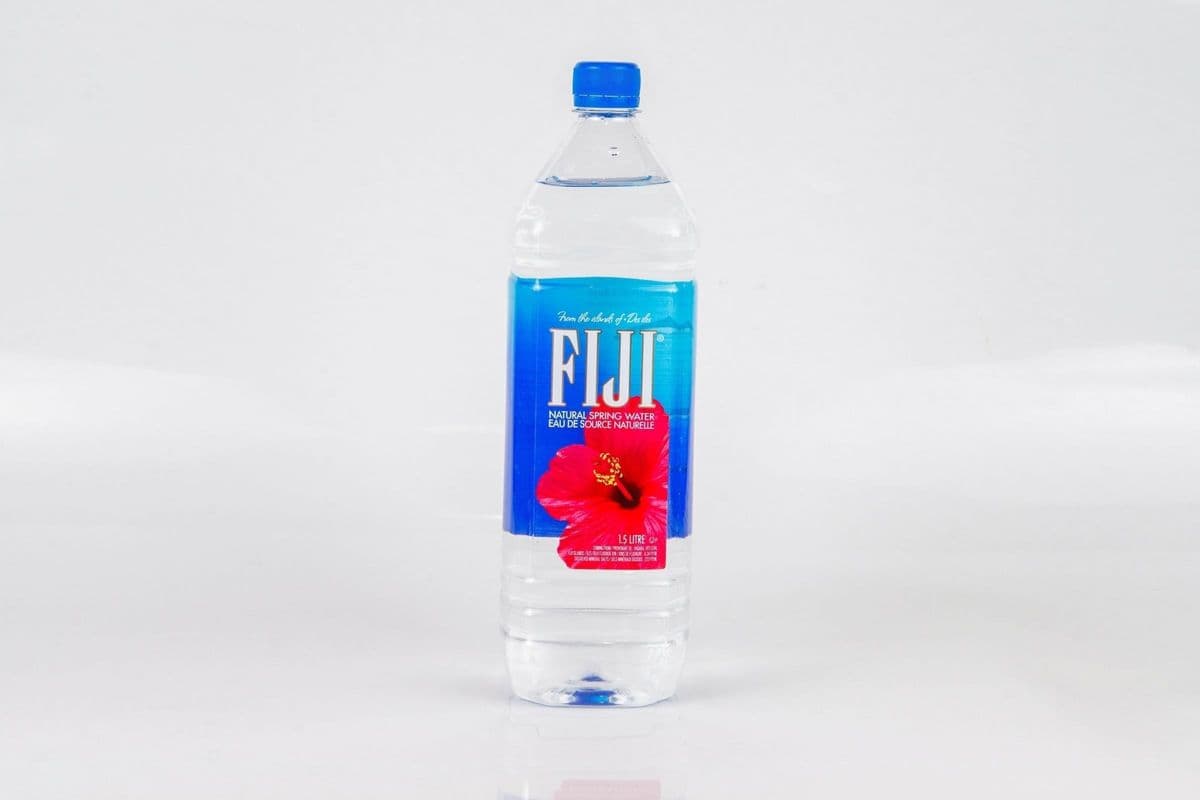 Fiji Water (1.5 L)