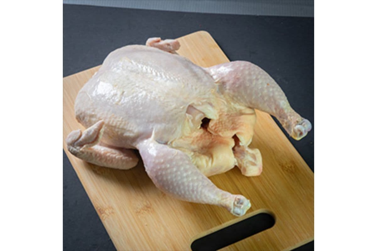 White Whole Chicken (Uncut) (3-4 lbs)