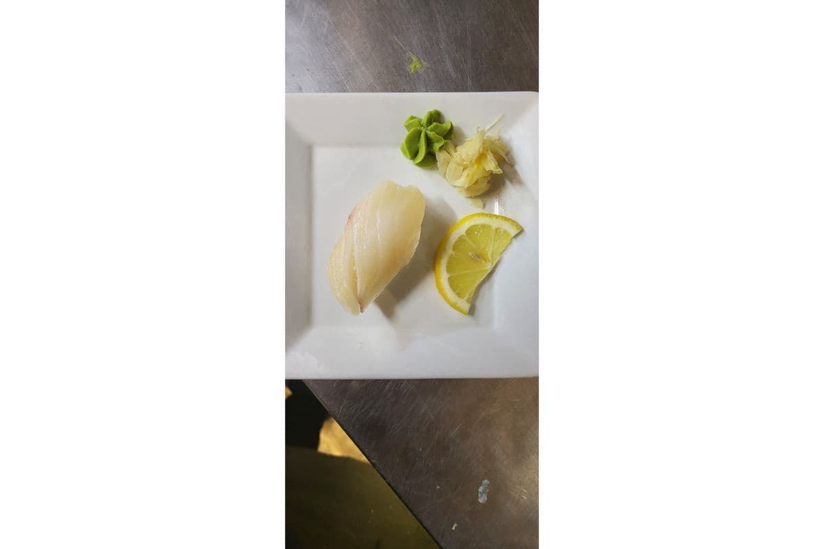 Hamachi - Yellow Tail Nigiri (1 pc)