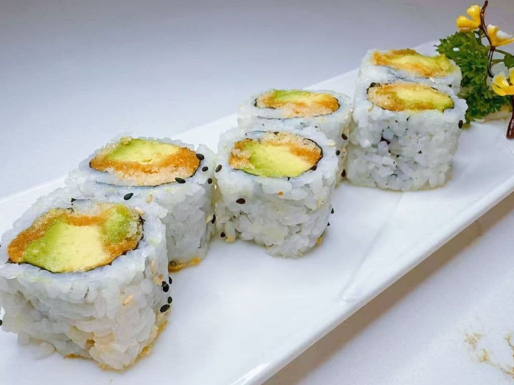 Spicy Avocado Roll(6 pcs)