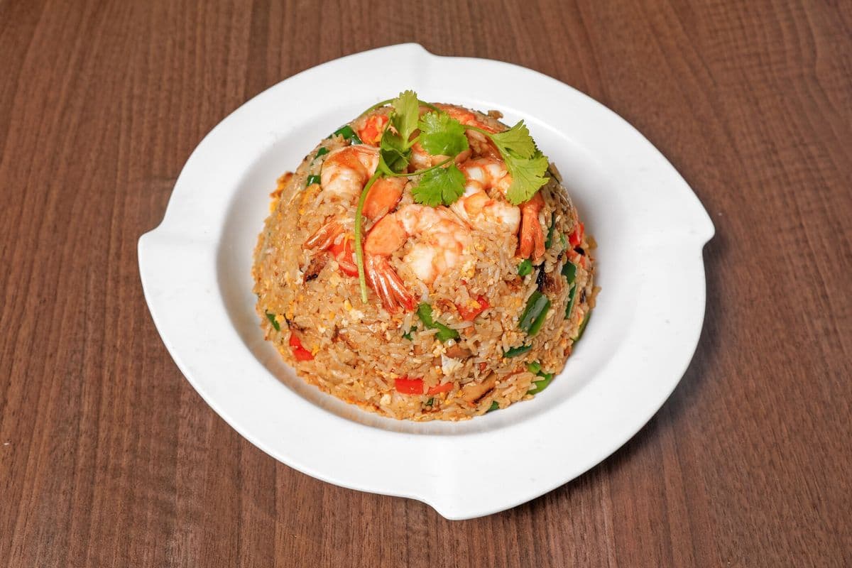 Riz Frit au Poulet et Crevettes Style Thai / Thai Fried Rice with Chicken and Shrimp (Cơm Chiên Gà Tôm (Thái)