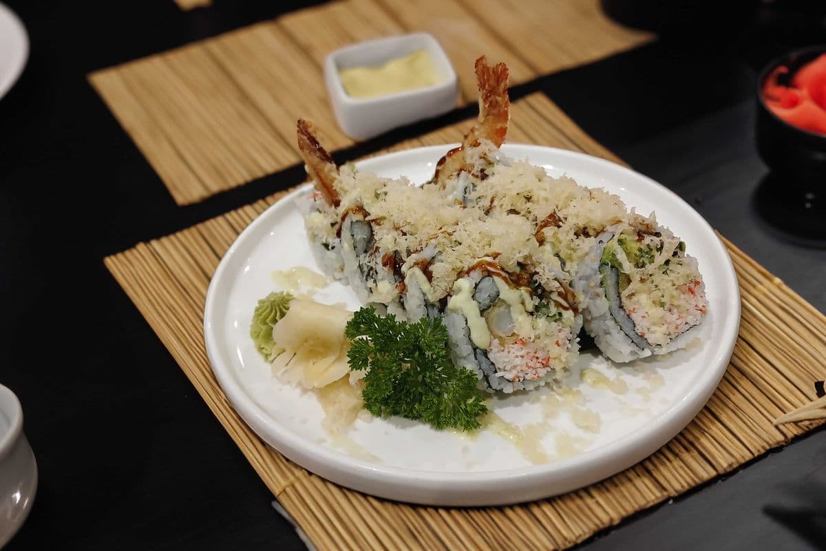Dynamite Roll (10 pcs)