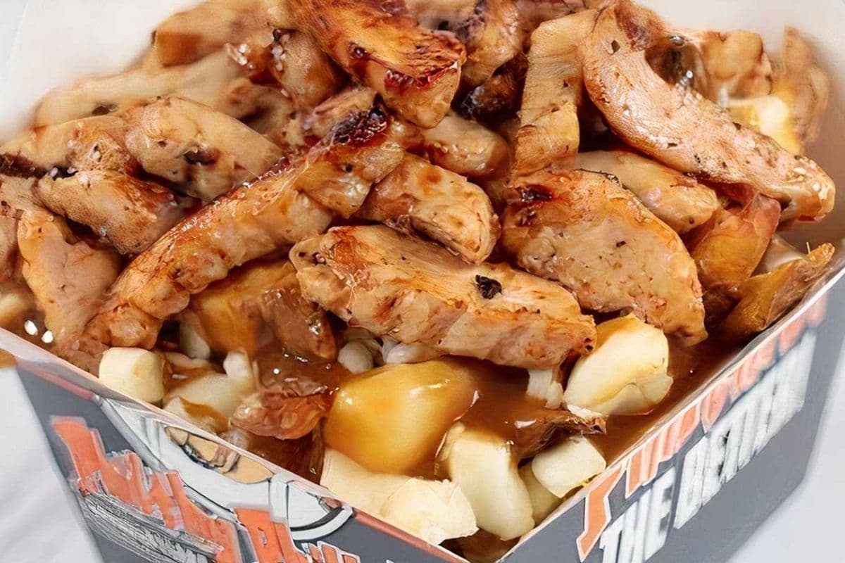 Grilled Chicken Poutine