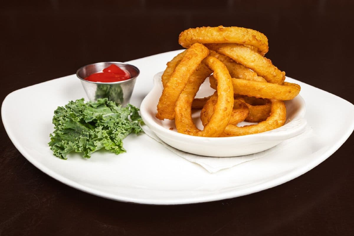 Black and Tan Onion Rings