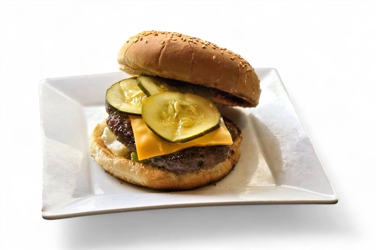 1. Classic Cheeseburger