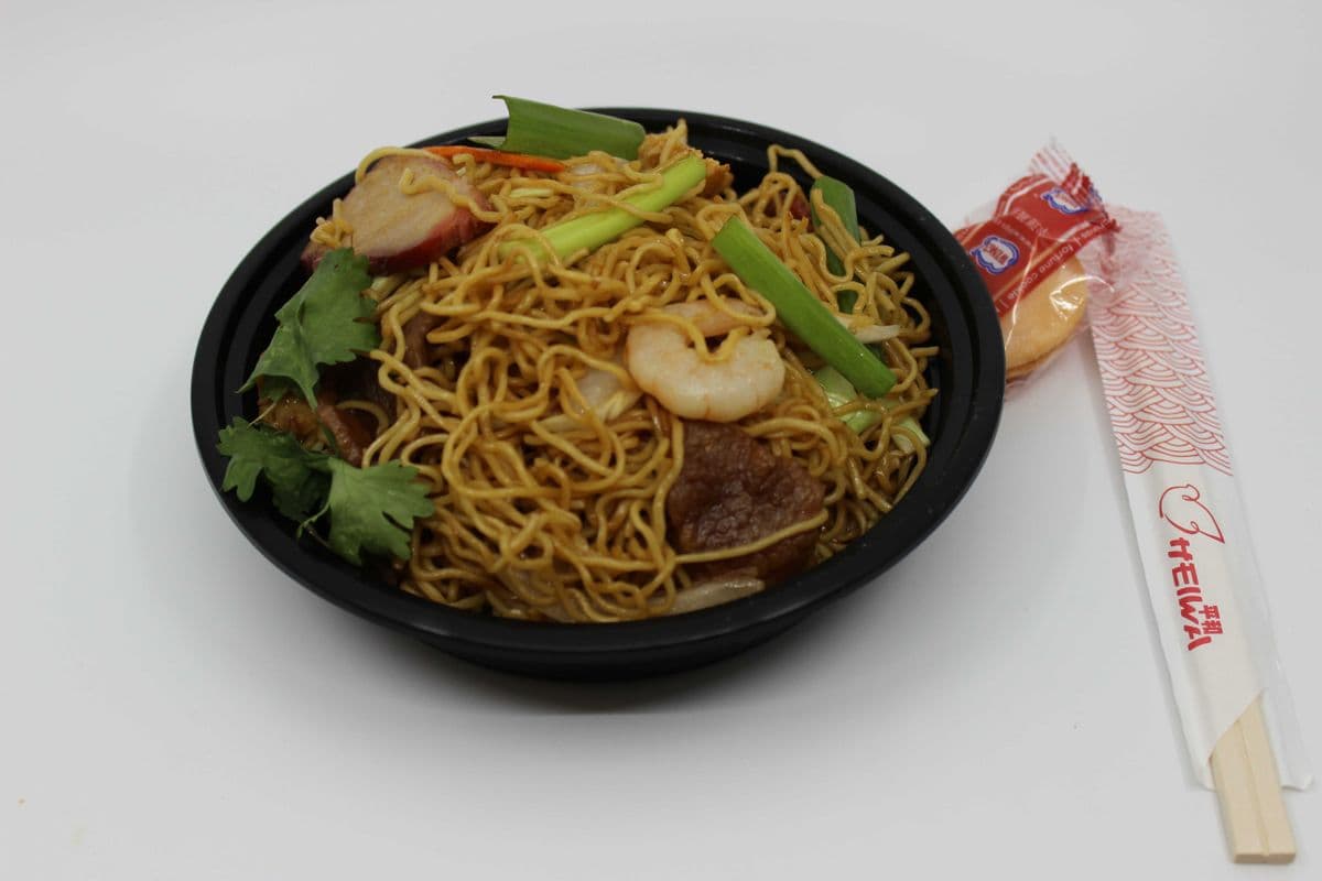 20. Chicken and Mushroom Chow Mein