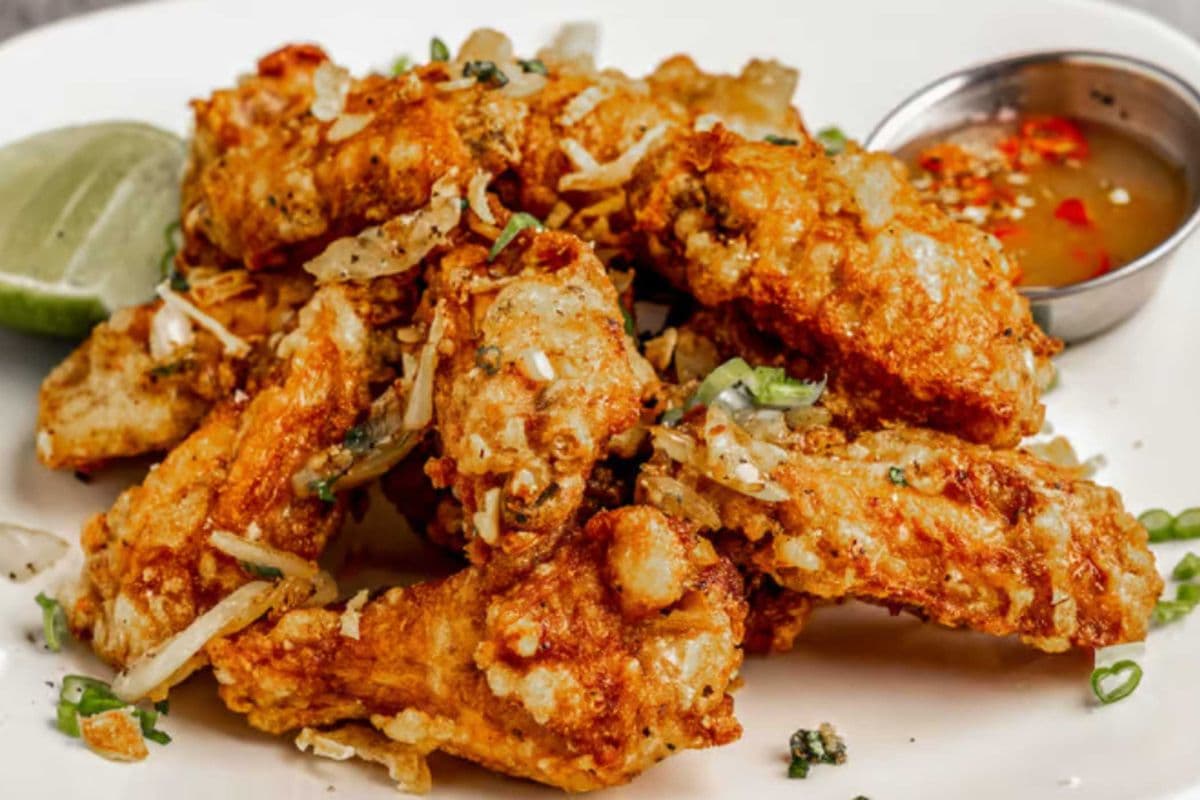 Dac Biet Special Wings