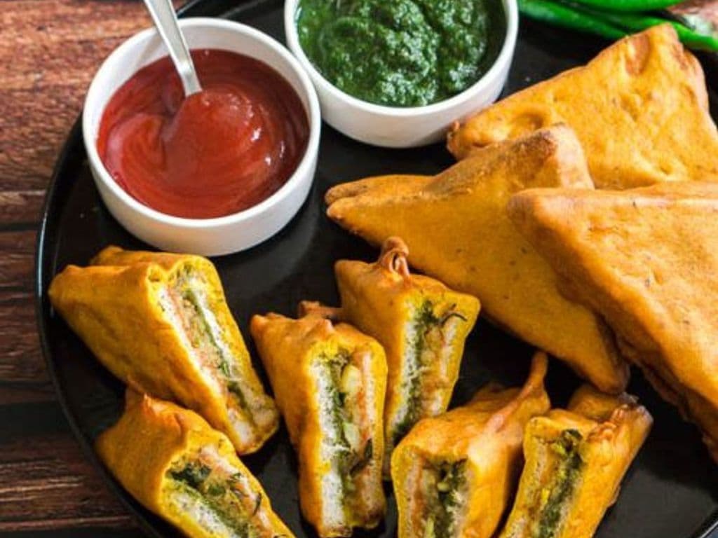 Bread Pakoda 2pcs