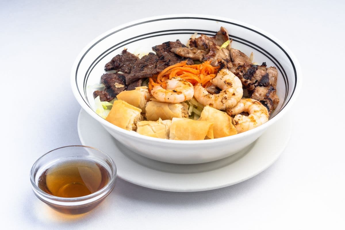 30. Saigon Special Vermicelli Bowl