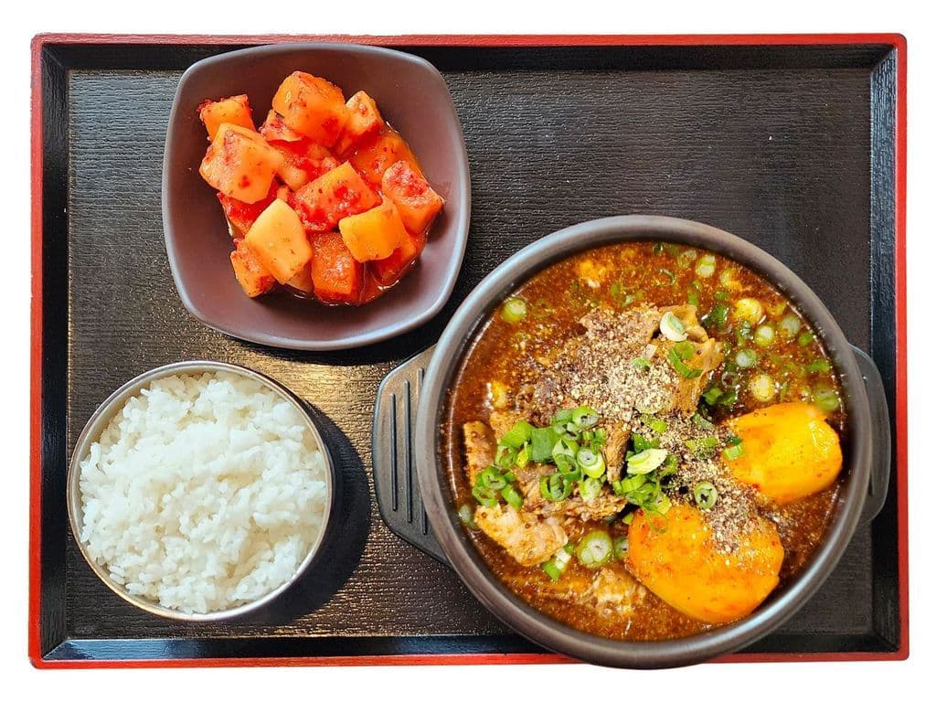 GAMJA TANG