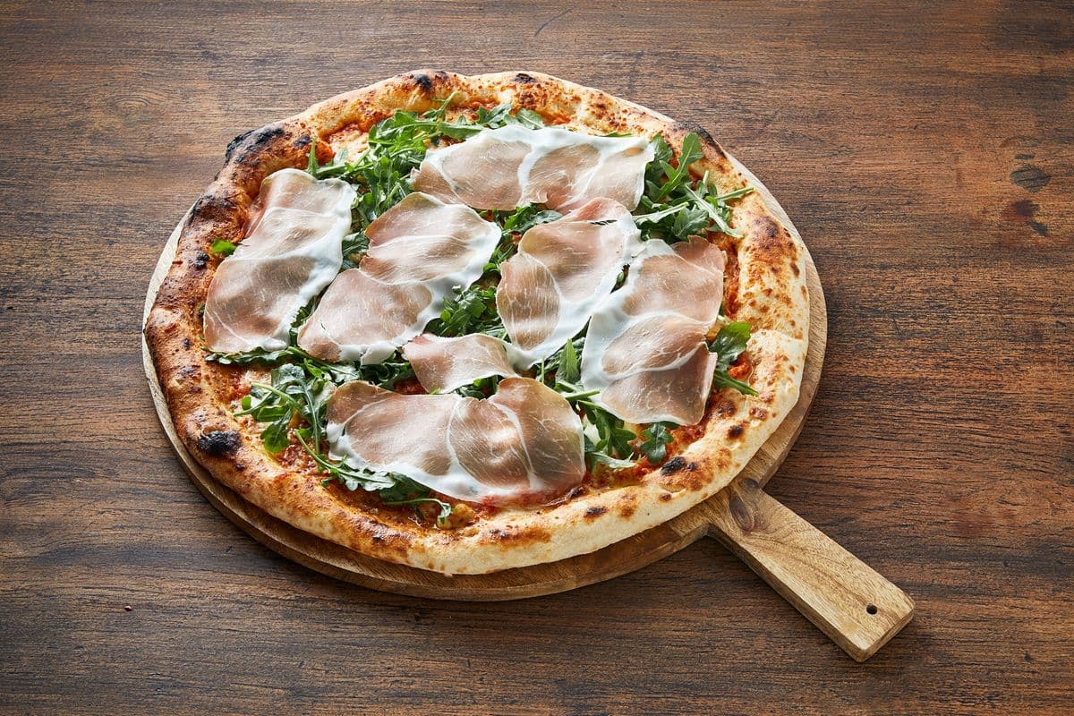 14" Medium Prosciutto Caprese Pizza