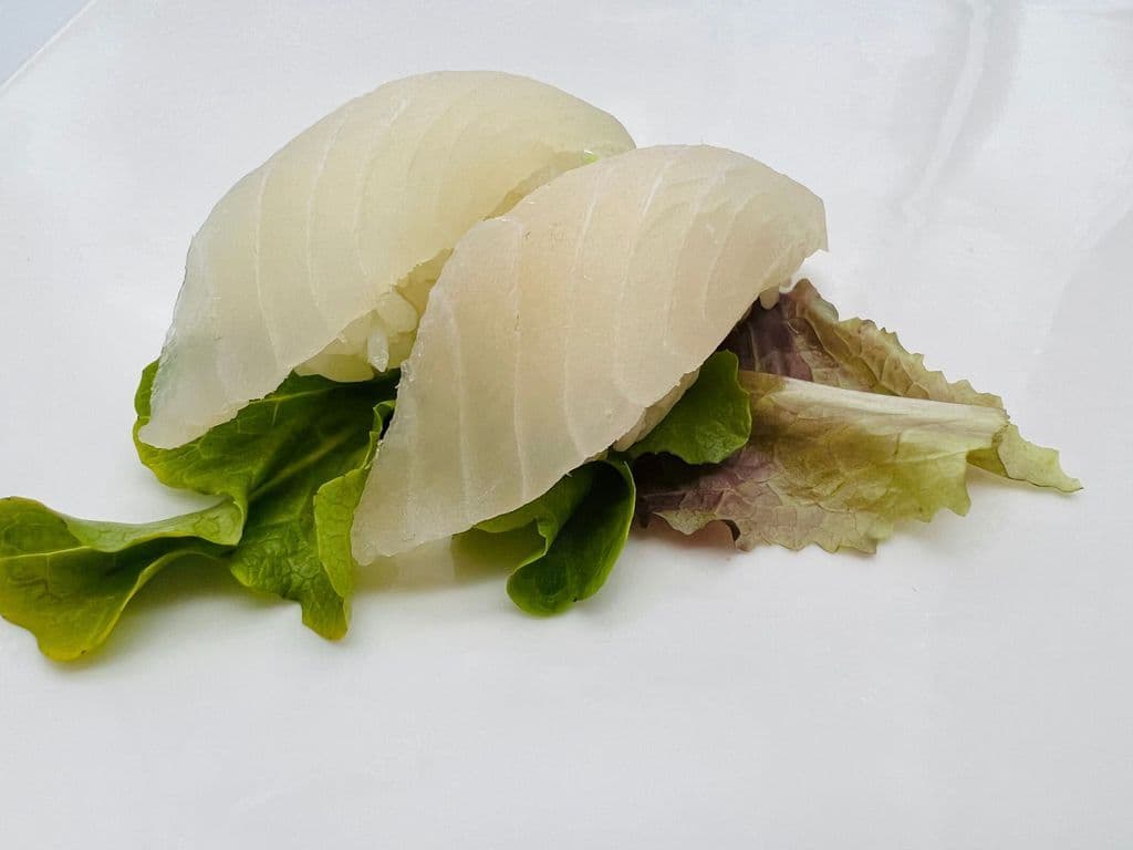 3N SHIROMIS Poisson Blanc/ White Fish (2mcx/2pcs Avec Riz / With Rice)