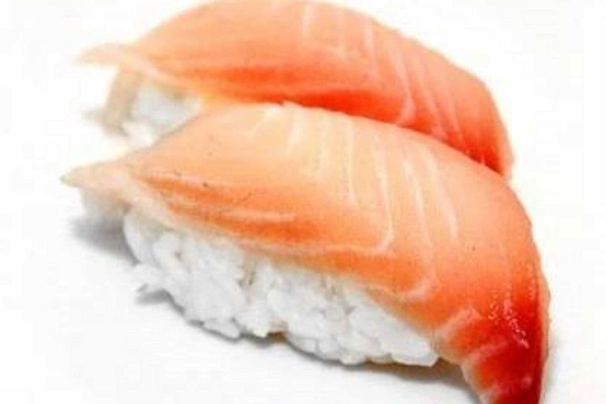 Red Snapper Sushi (2pcs)