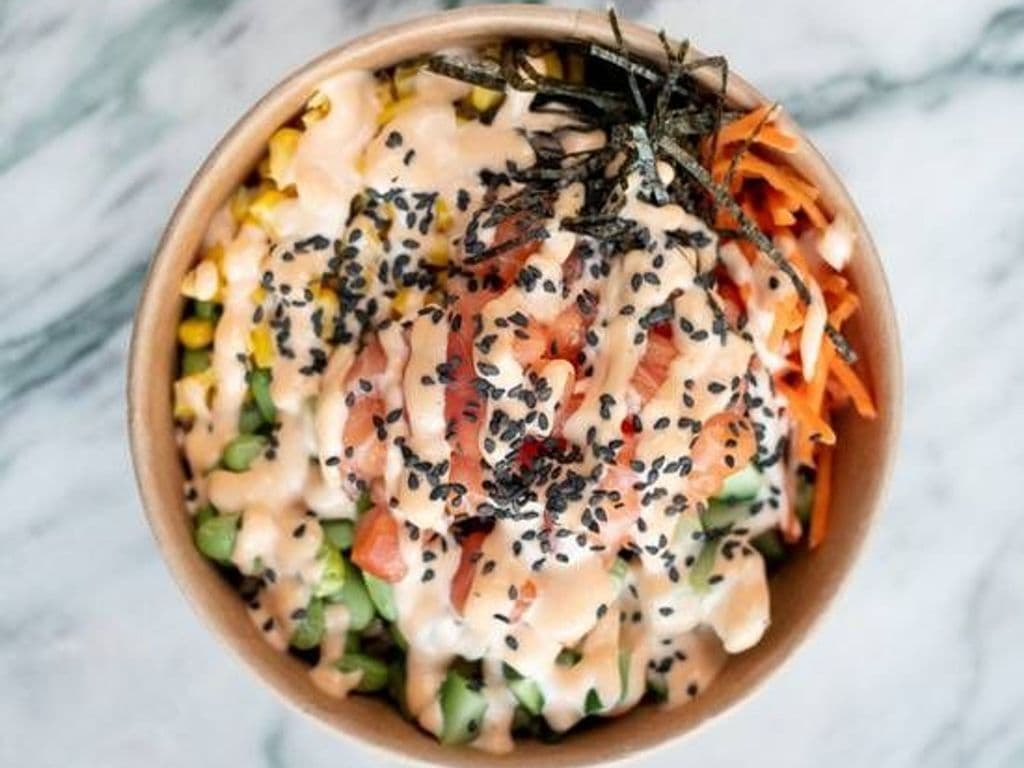 Poke Bowl w/ Salmon