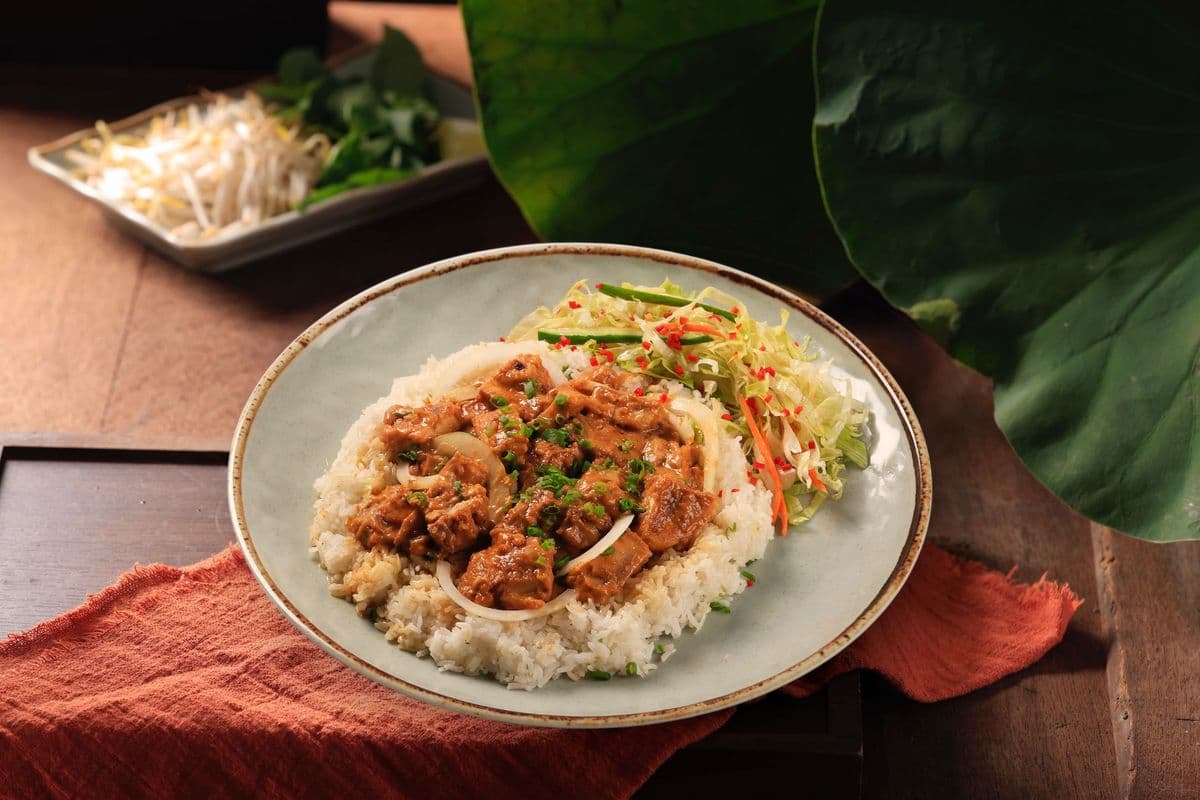 21.Sautee' Satay Chicken Rice