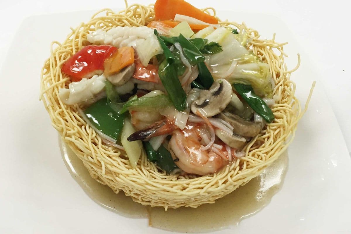 N4. Crispy Egg Noodles - Seafood
