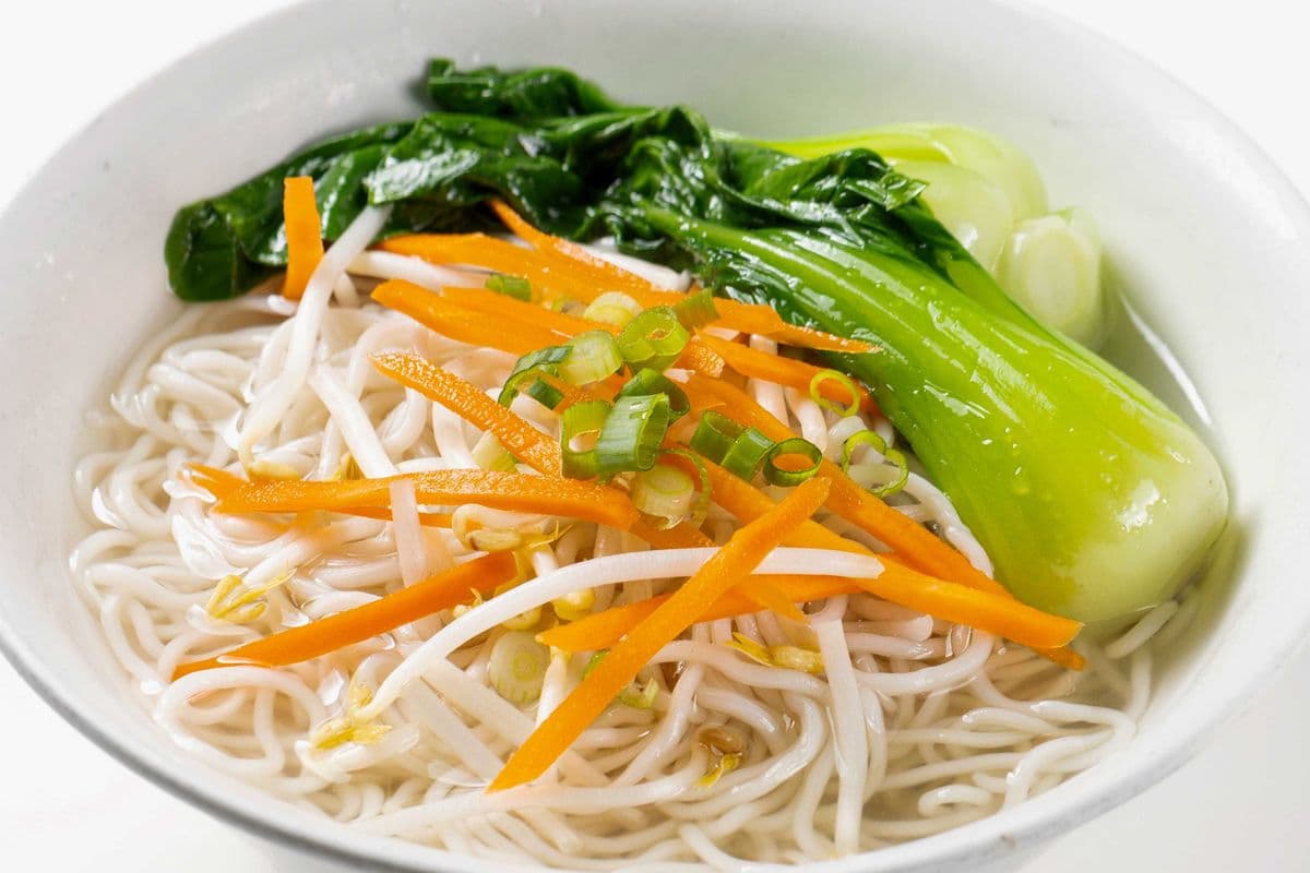 789. Noodles in Chicken Broth 陽春麵