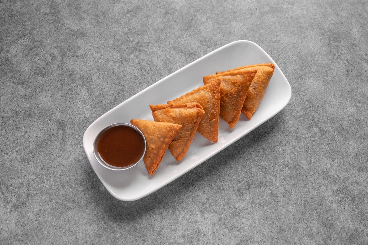 Vegetable Samosa (5 small pcs)