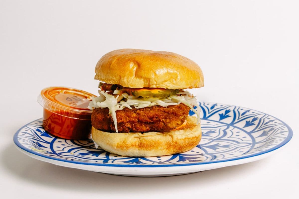 Burger poulet frit (santo frito)