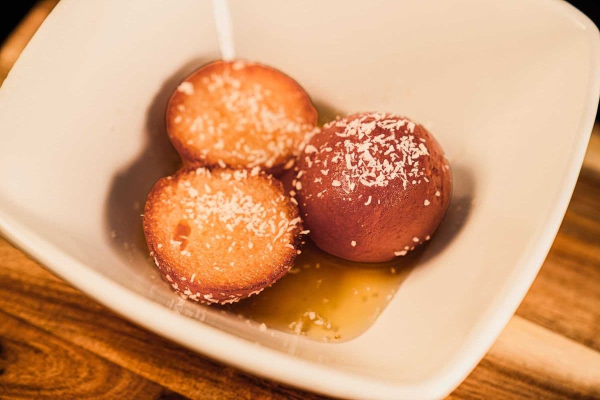 Khoya Gulab Jamun (2 pcs)