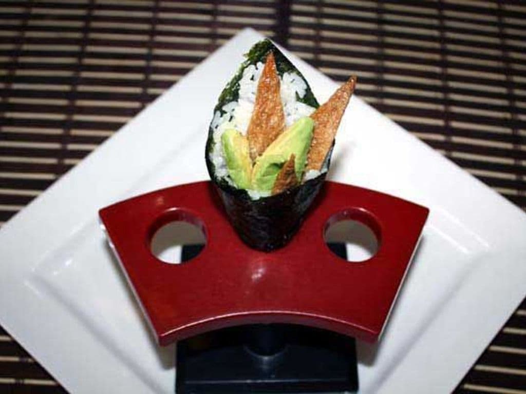 Tofu & Avocado Hand Roll (1pc)