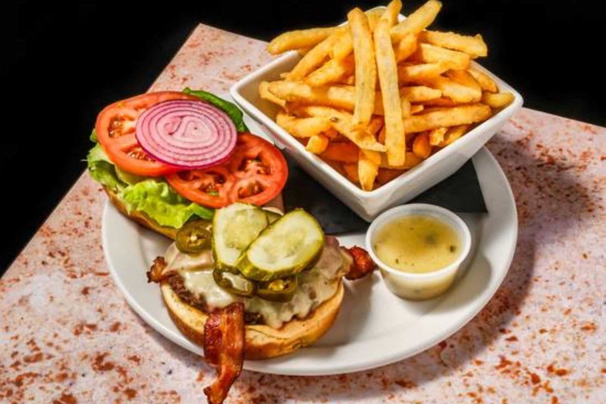 BBQ Bacon Burger (1/2 lb)