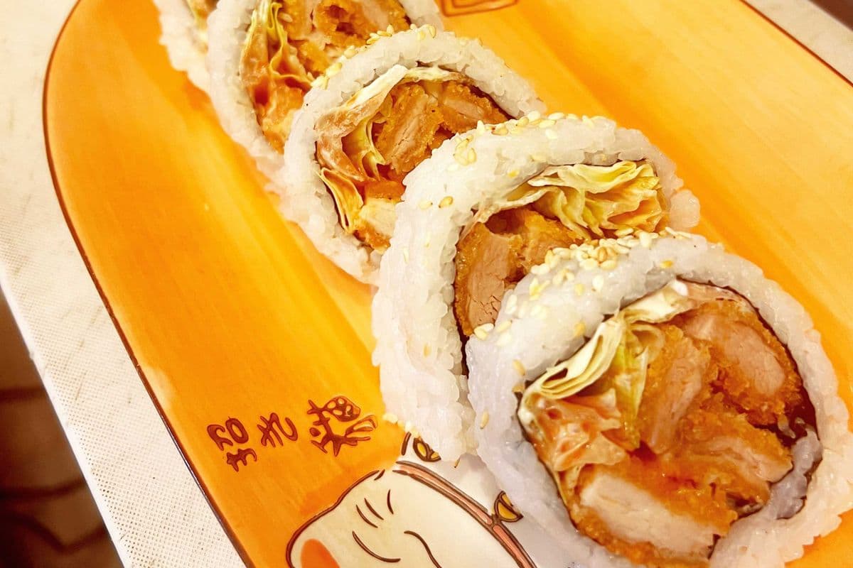 Tonkatsu Roll 5pcs (炸猪排寿司卷5片)