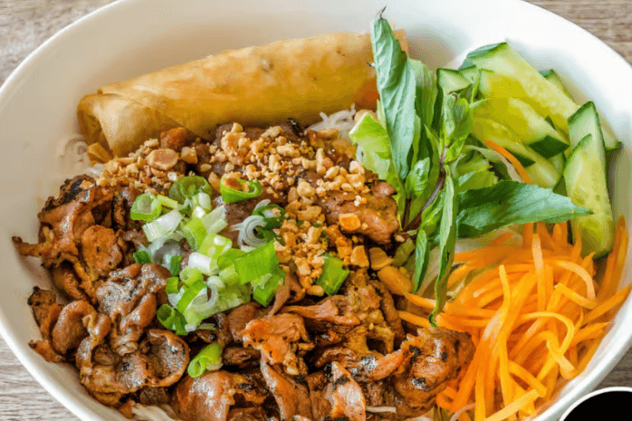 B.3 Bún Cha Giò (Spring Roll Served with Vermicelli)