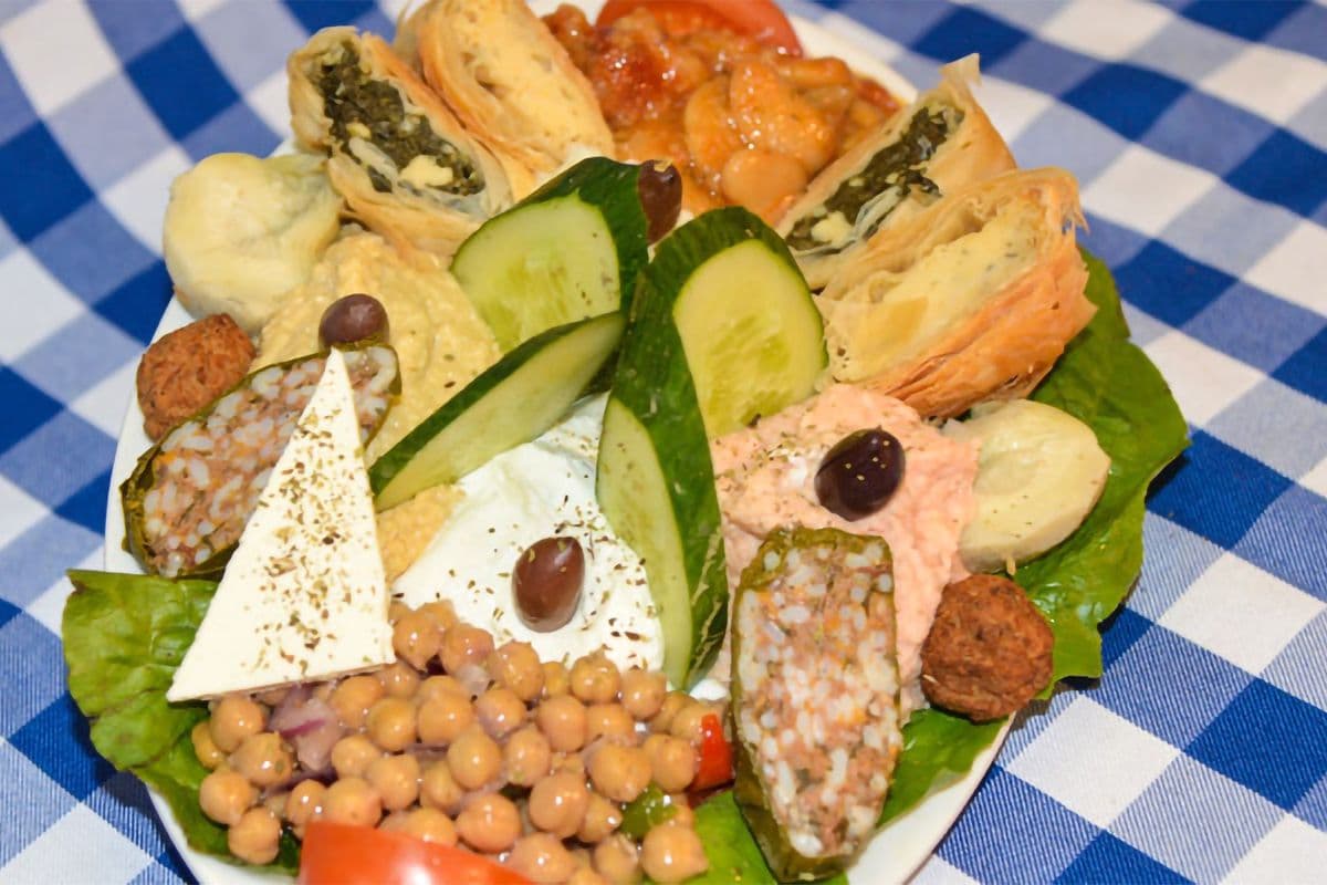 Small Zorba Pikilia Platter